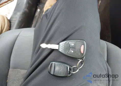 2014 Jeep Compass Sport z USA, uszkodzony, nr VIN 1C4NJDBB7ED551387